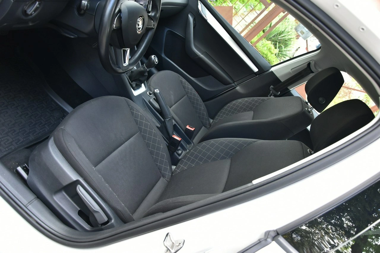 Skoda Octavia - Zdjęcie 22