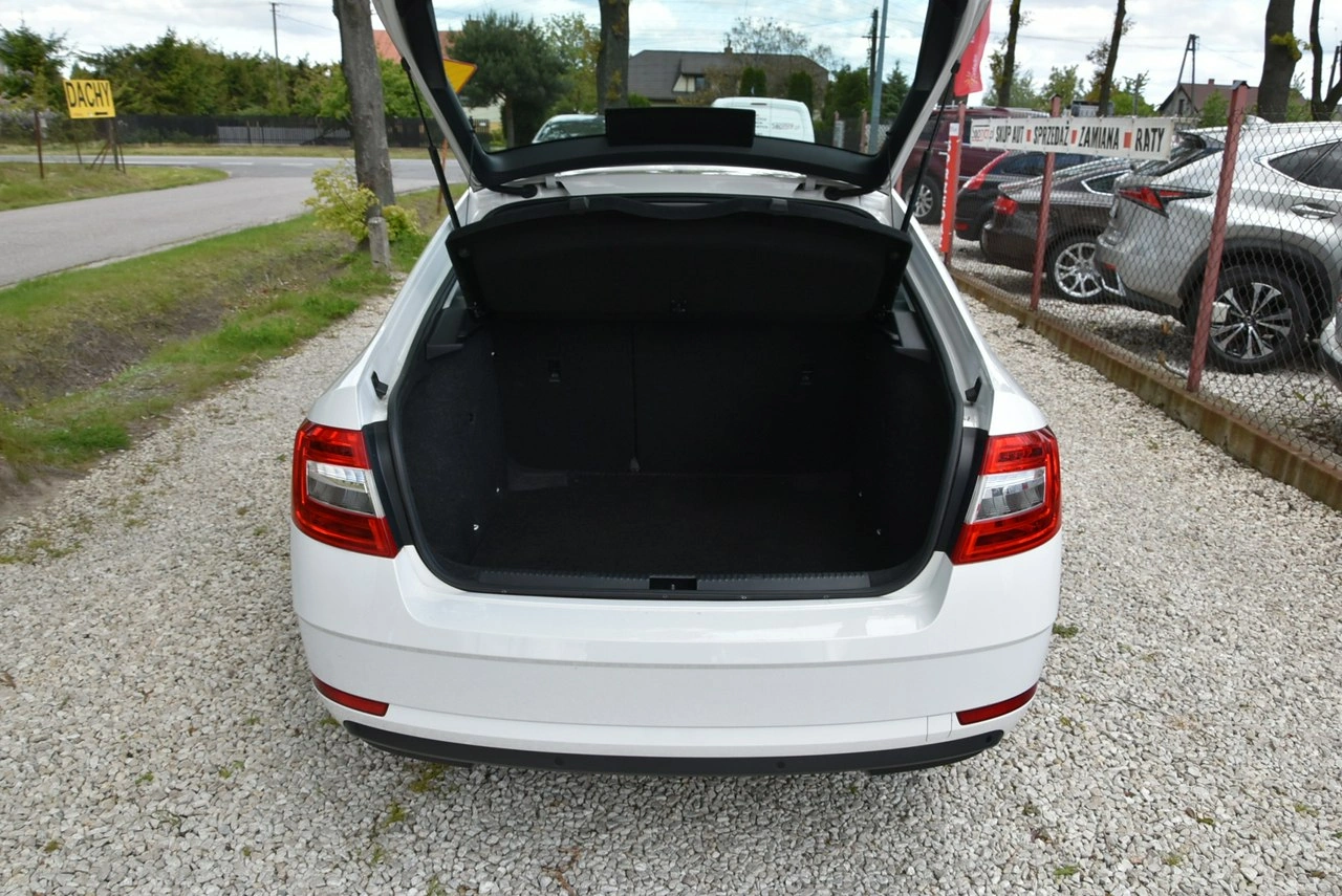 Skoda Octavia - Zdjęcie 25
