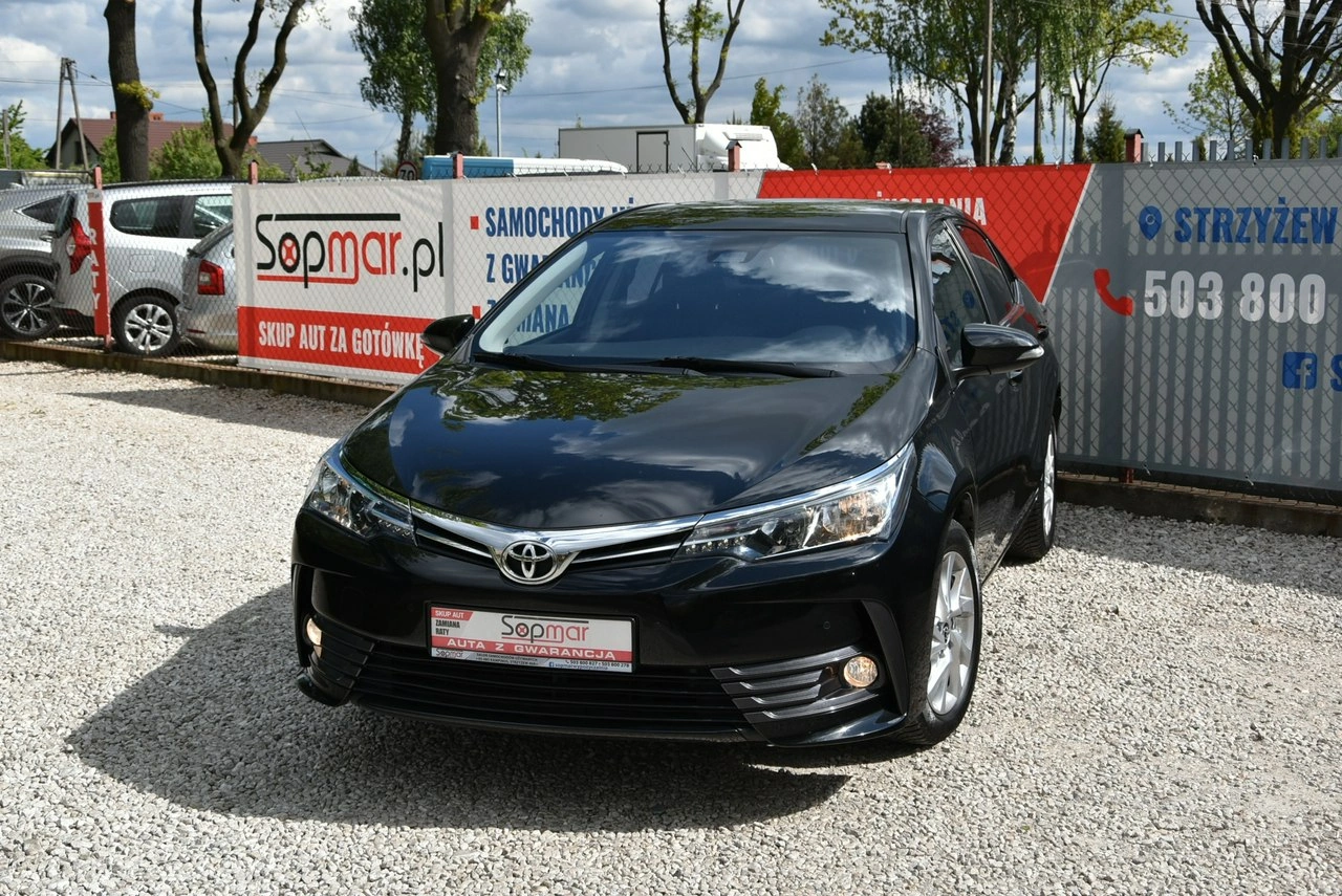 Toyota Corolla - Zdjęcie 16