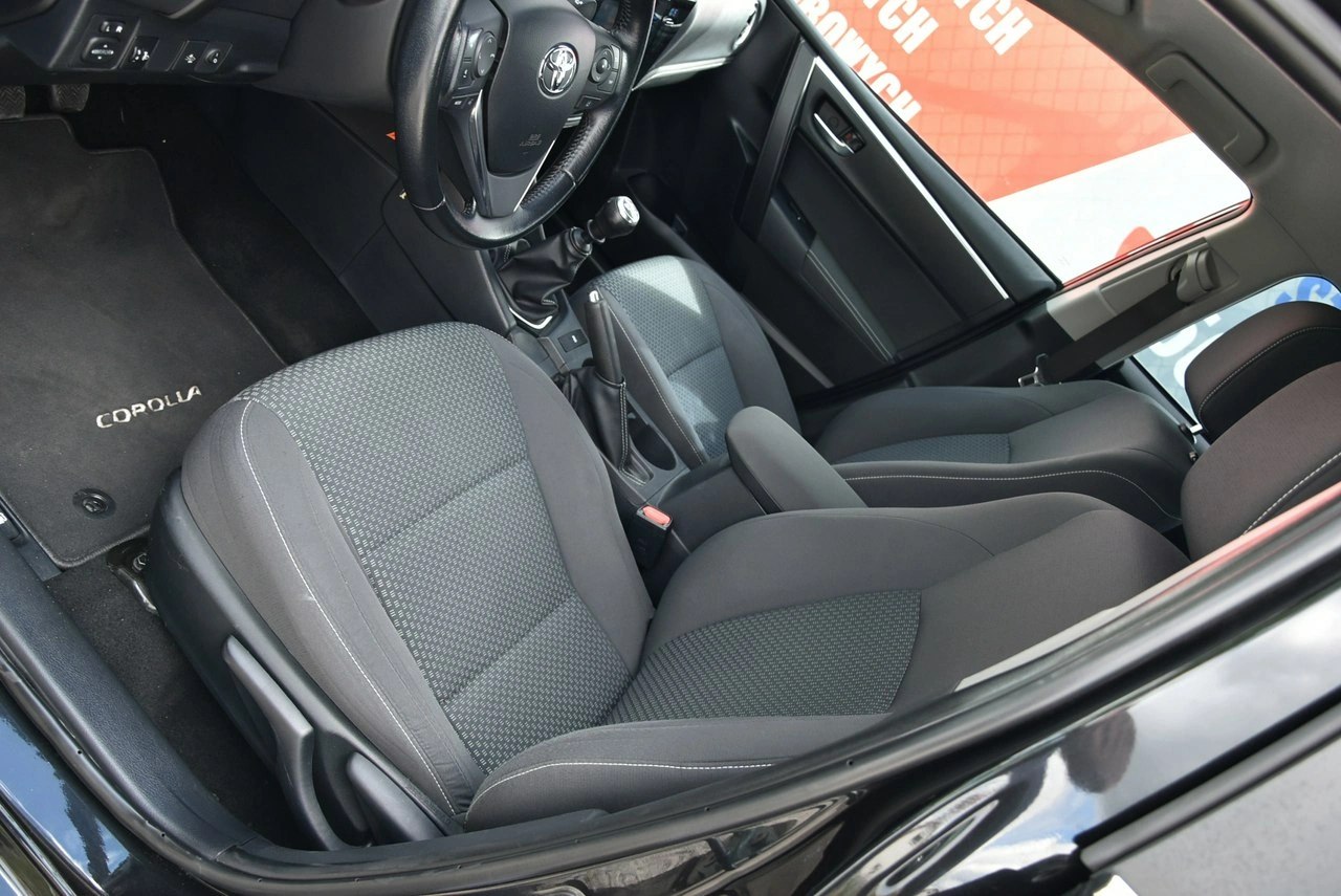 Toyota Corolla - Zdjęcie 22