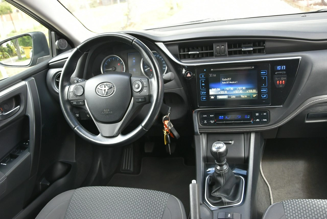 Toyota Corolla - Zdjęcie 7