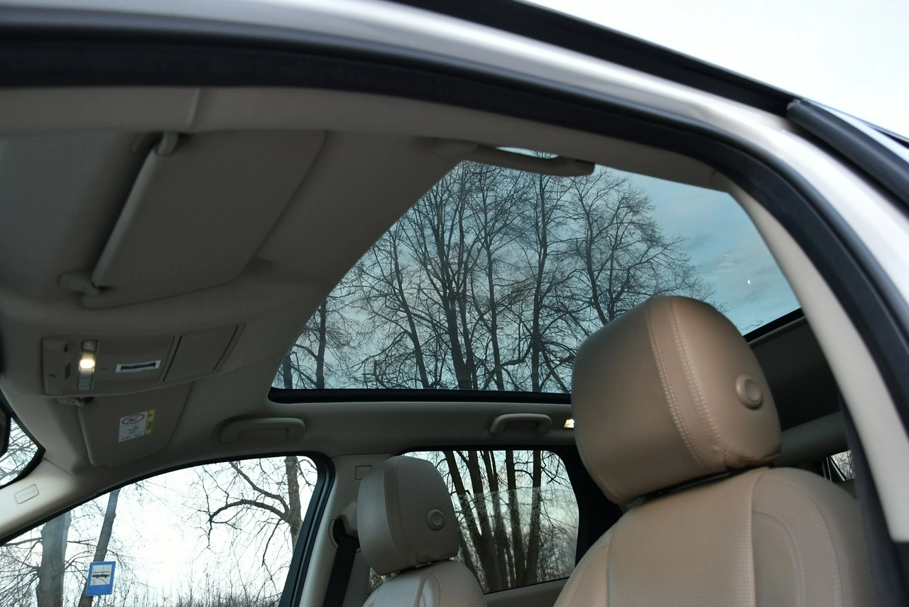 Land Rover Discovery Sport - Zdjęcie 18