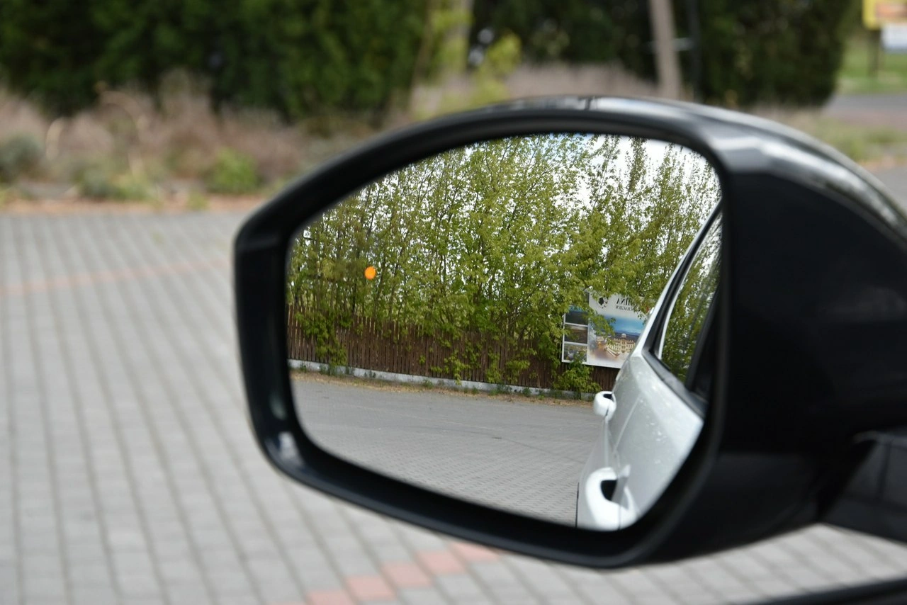 Land Rover Discovery Sport - Zdjęcie 20
