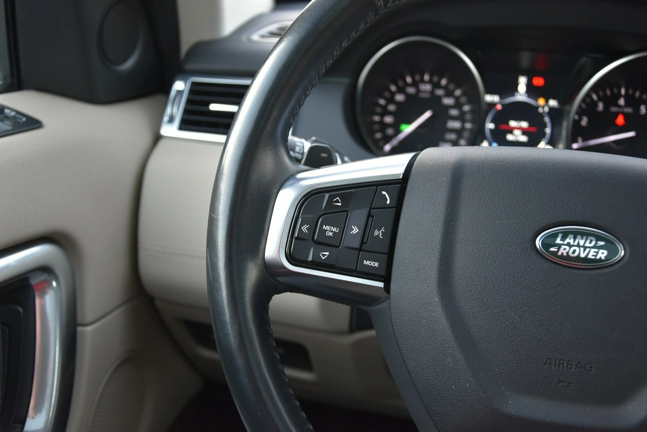 Land Rover Discovery Sport - Zdjęcie 27