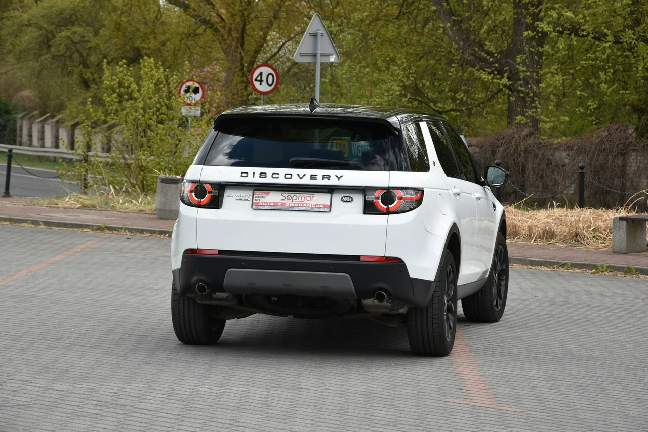 Land Rover Discovery Sport - Zdjęcie 27