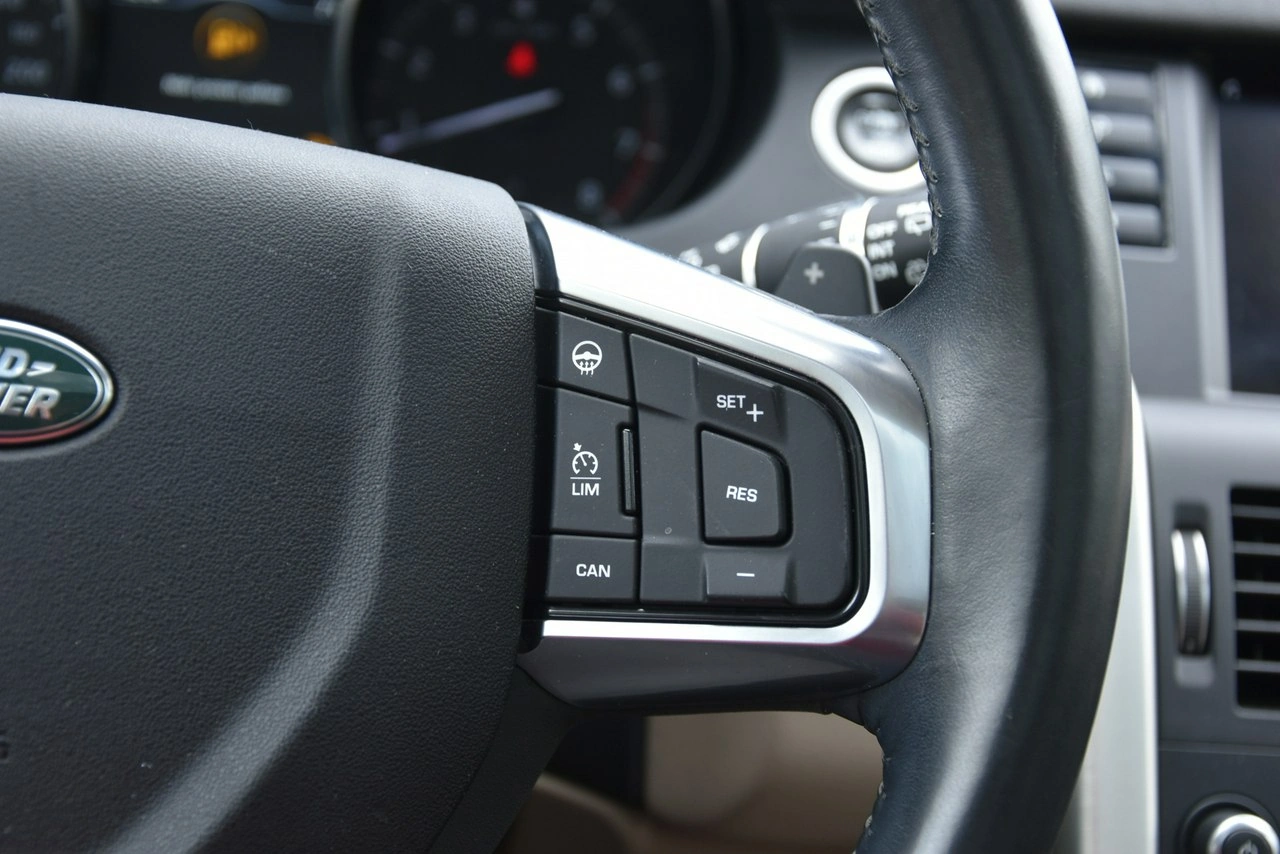 Land Rover Discovery Sport - Zdjęcie 29
