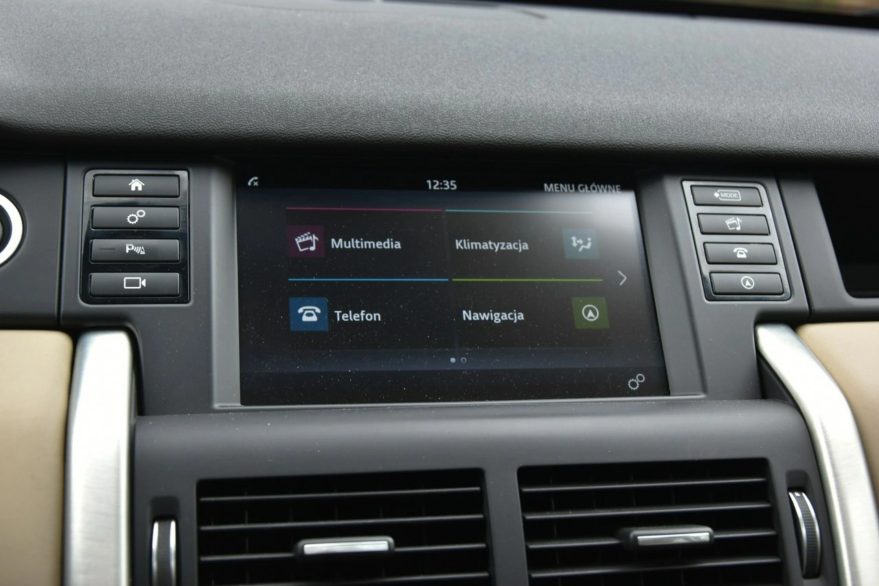 Land Rover Discovery Sport - Zdjęcie 30