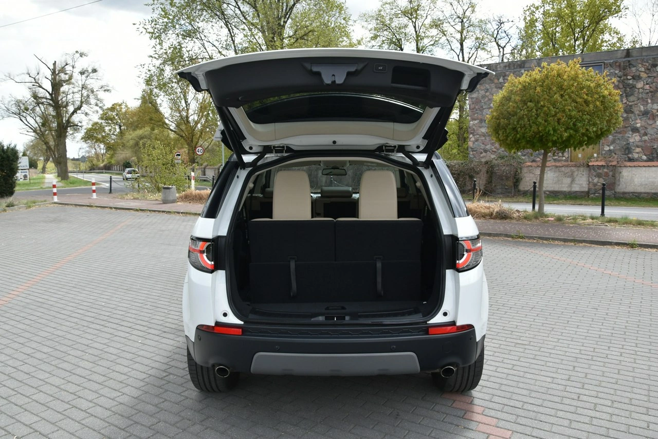 Land Rover Discovery Sport - Zdjęcie 31