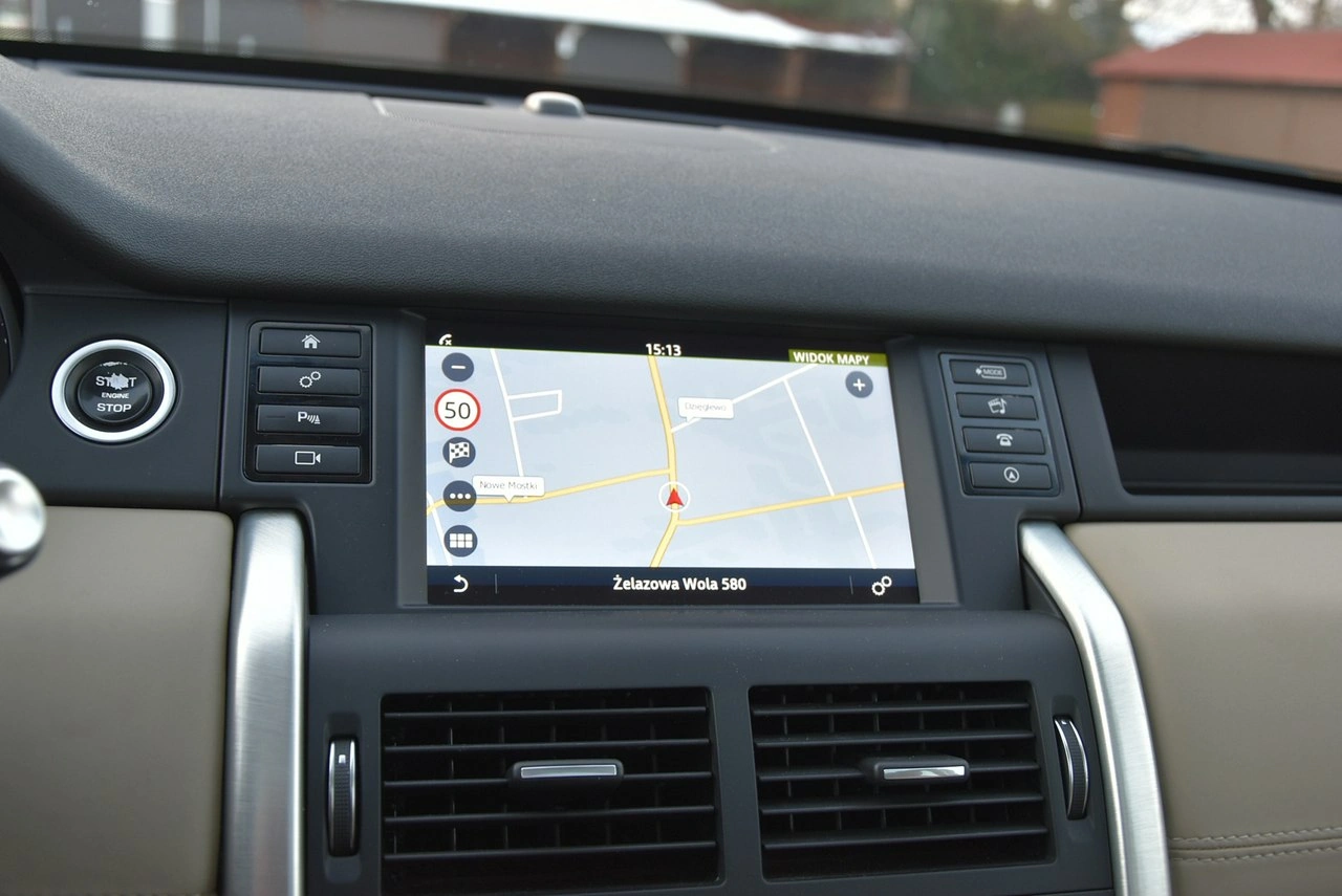 Land Rover Discovery Sport - Zdjęcie 33