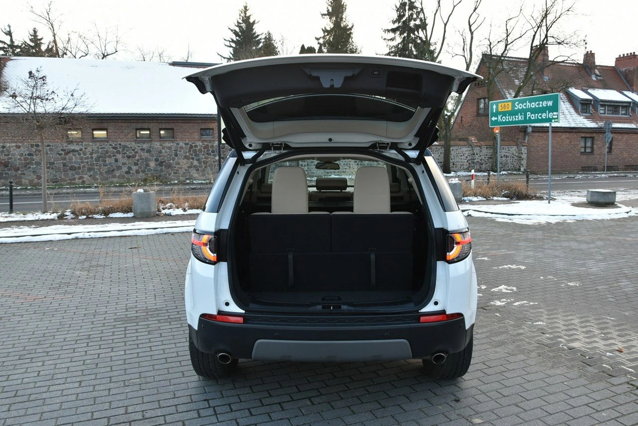 Land Rover Discovery Sport - Zdjęcie 37