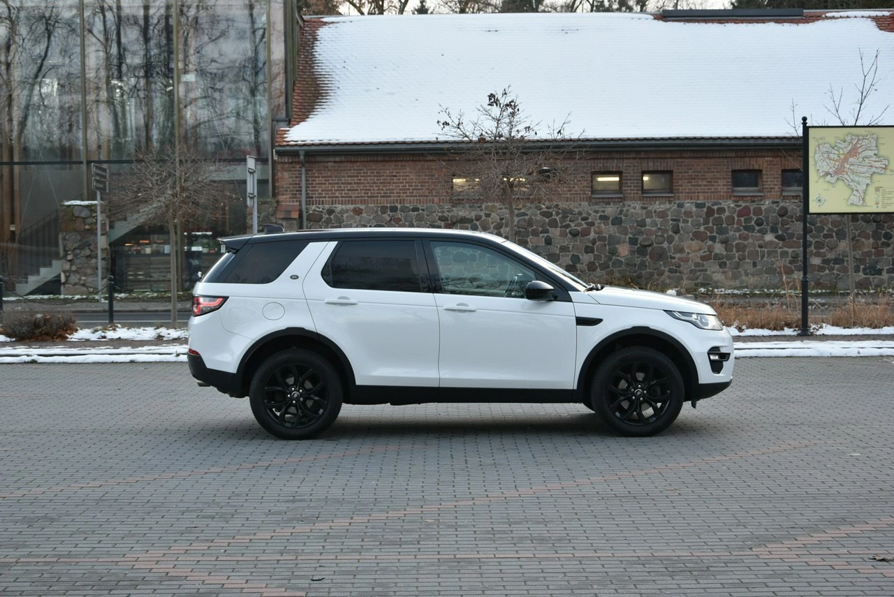 Land Rover Discovery Sport - Zdjęcie 7