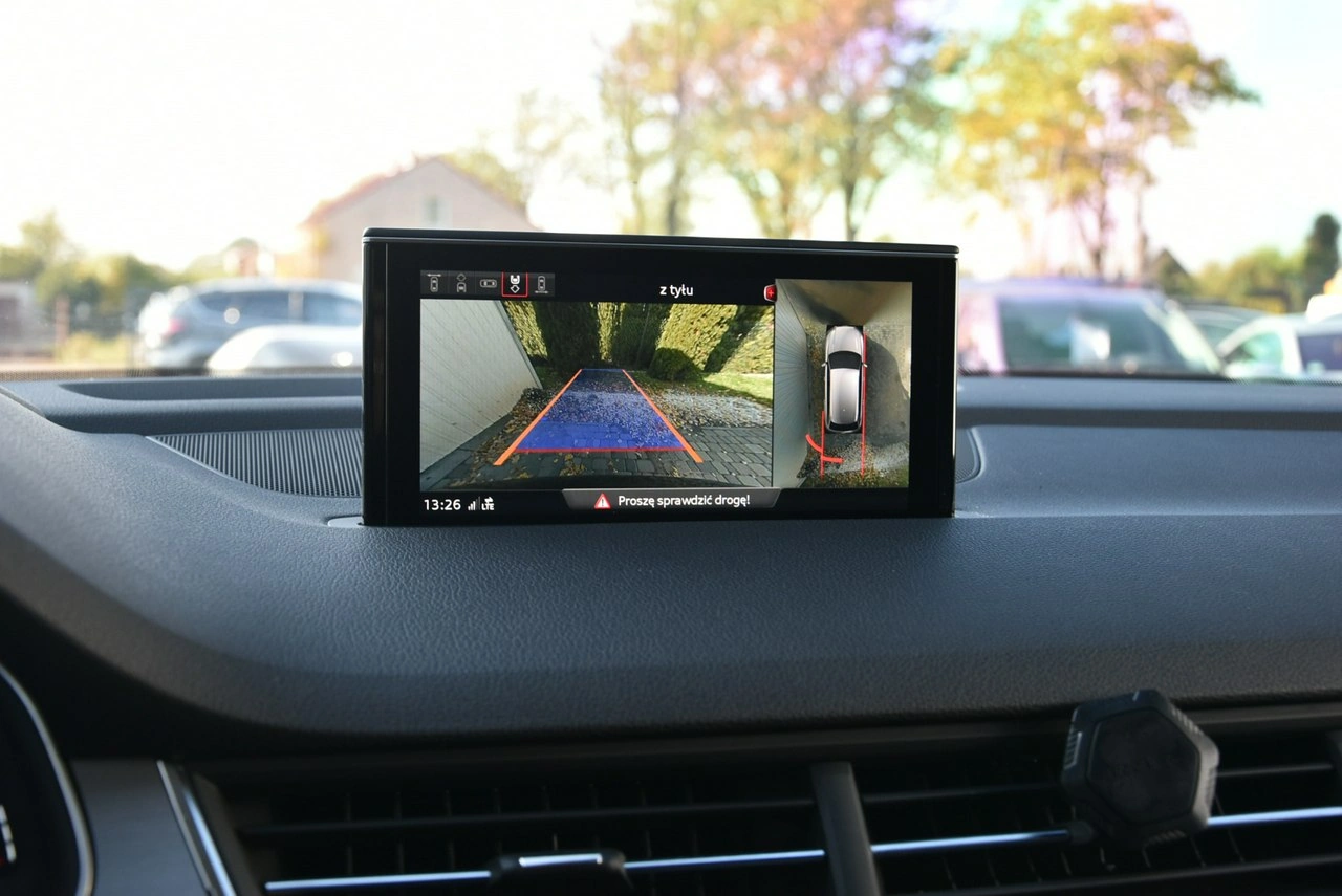 Audi SQ7 - Zdjęcie 11