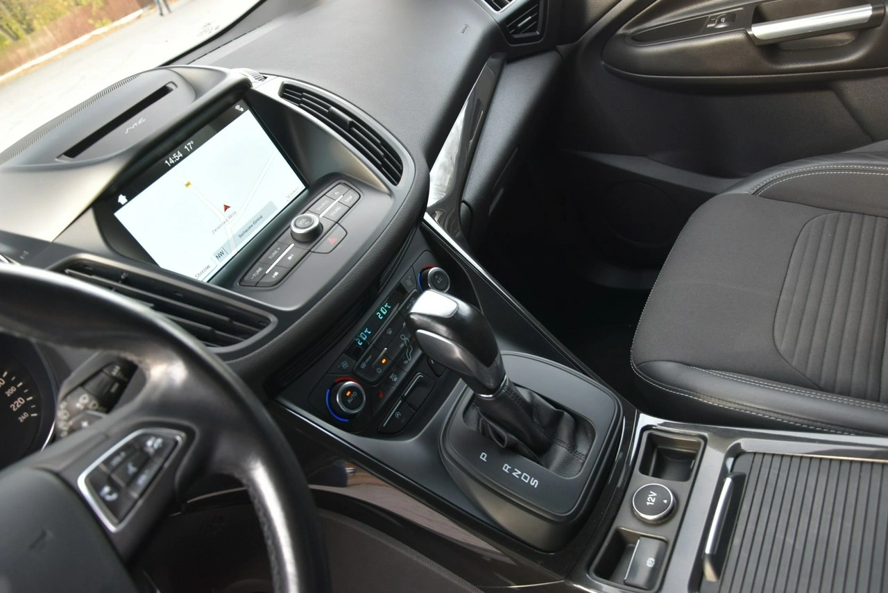 Ford Kuga - Zdjęcie 19