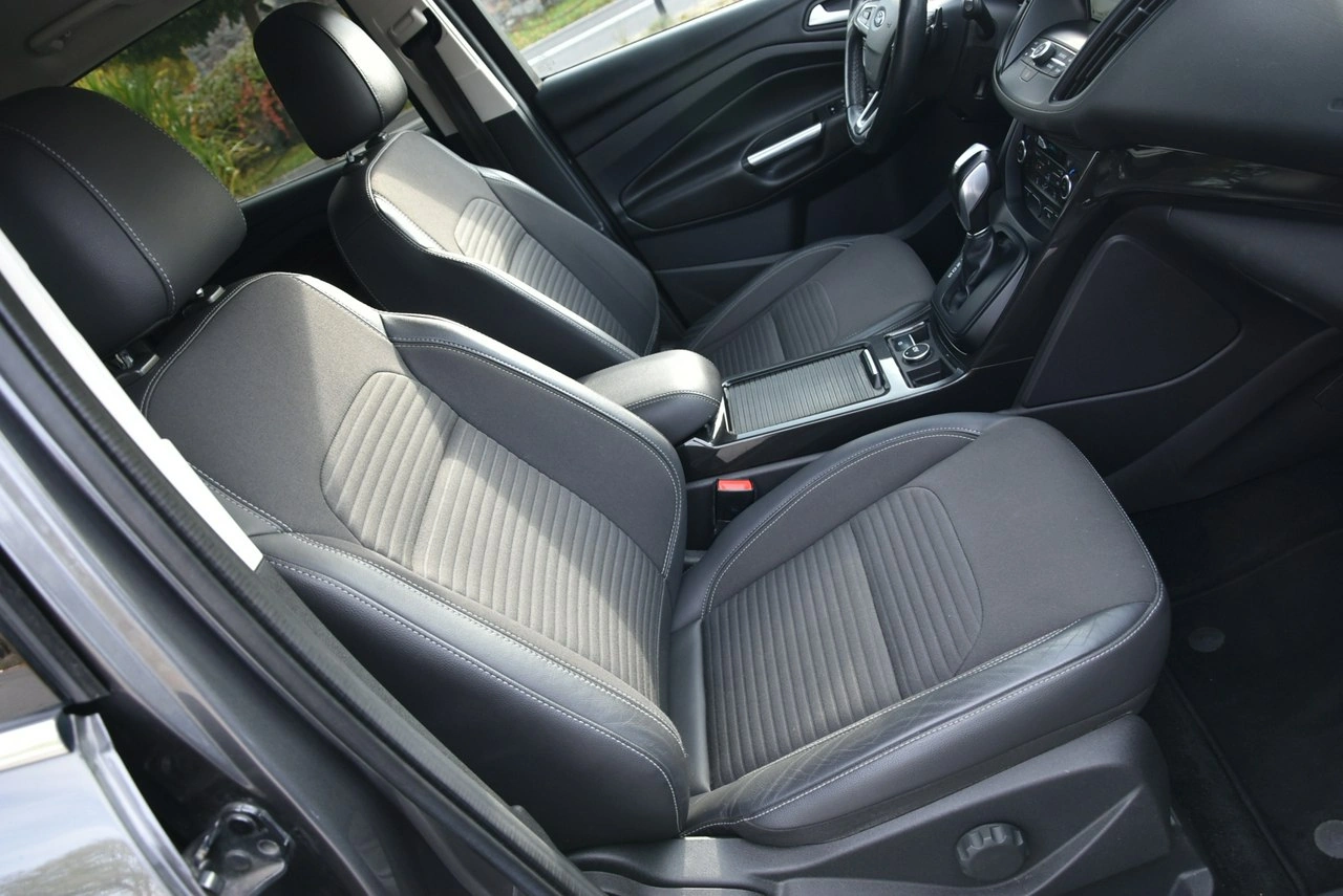 Ford Kuga - Zdjęcie 28