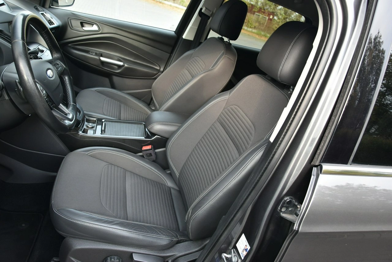 Ford Kuga - Zdjęcie 31
