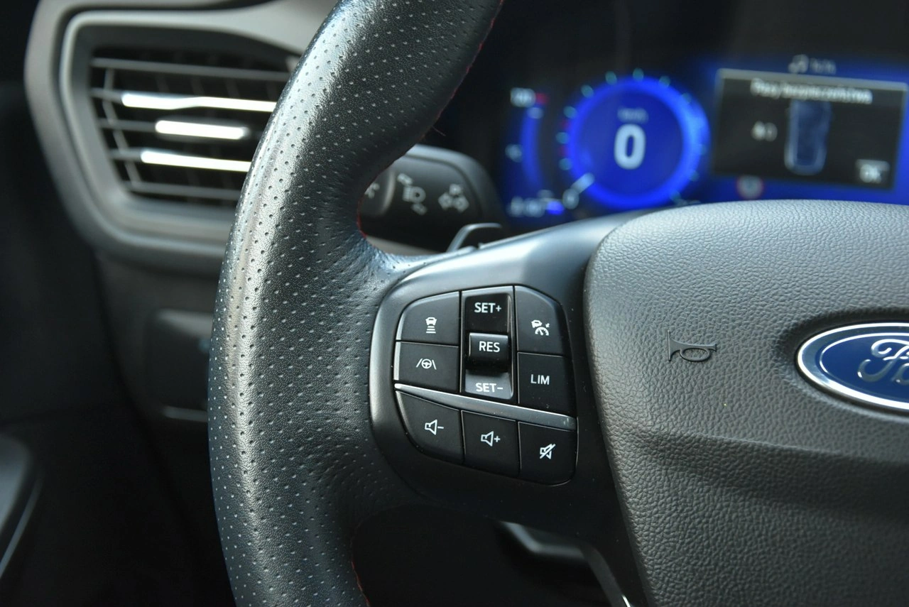 Ford Kuga - Zdjęcie 22