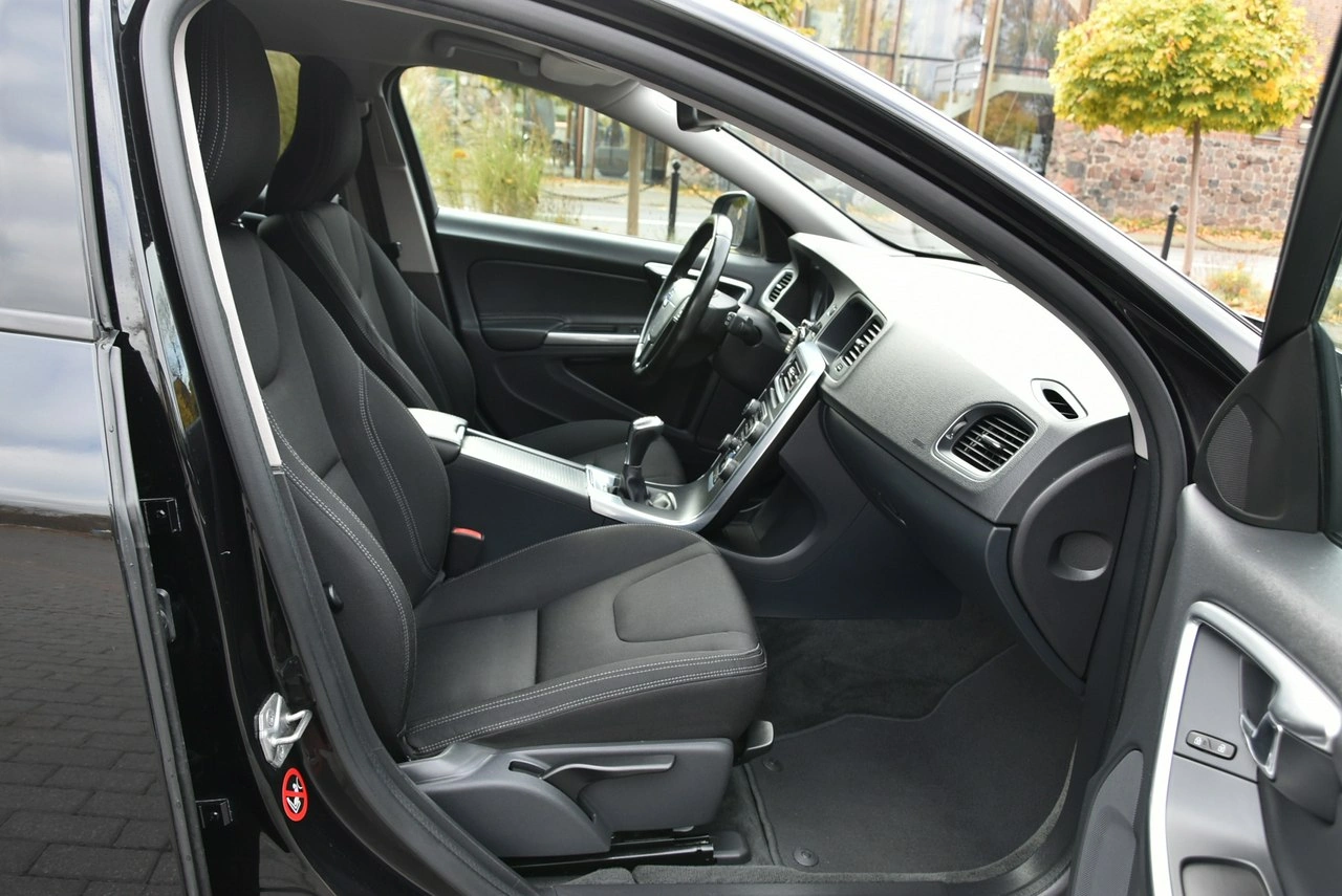 Volvo V60 - Zdjęcie 11