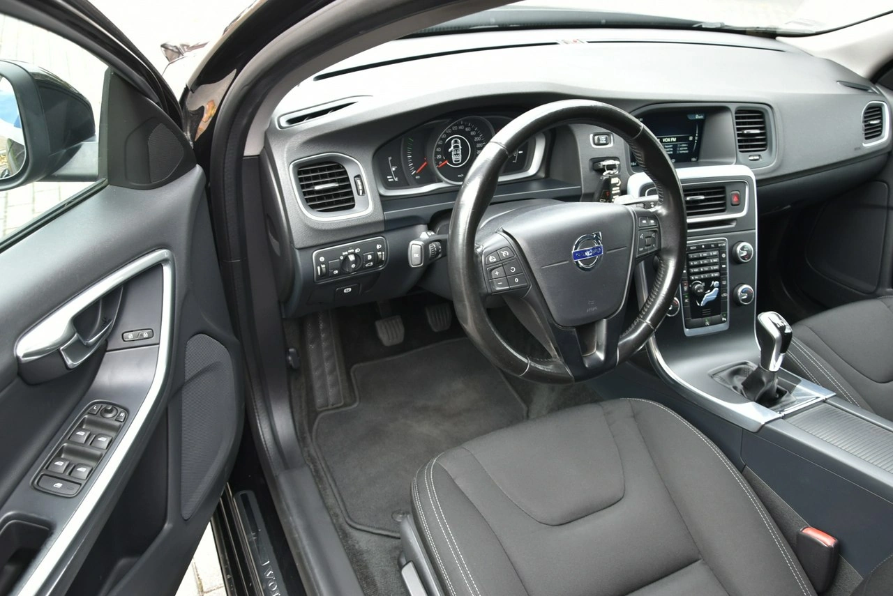 Volvo V60 - Zdjęcie 14