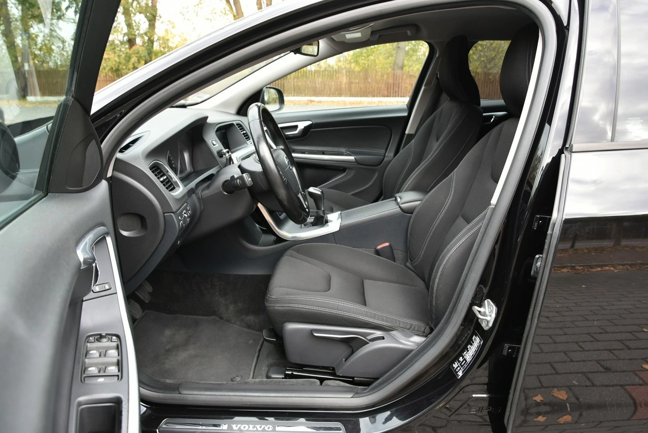 Volvo V60 - Zdjęcie 15