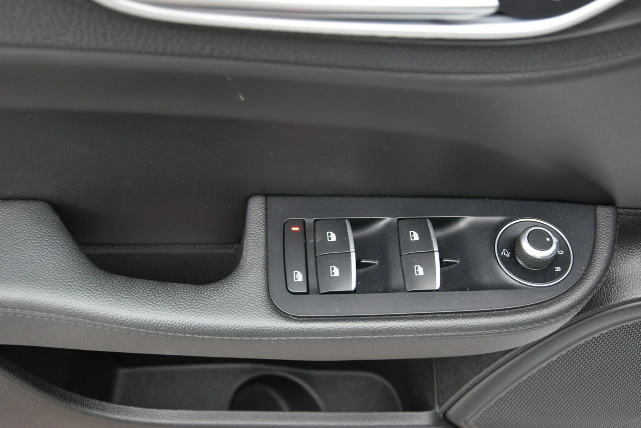 Alfa Romeo Giulia - Zdjęcie 27