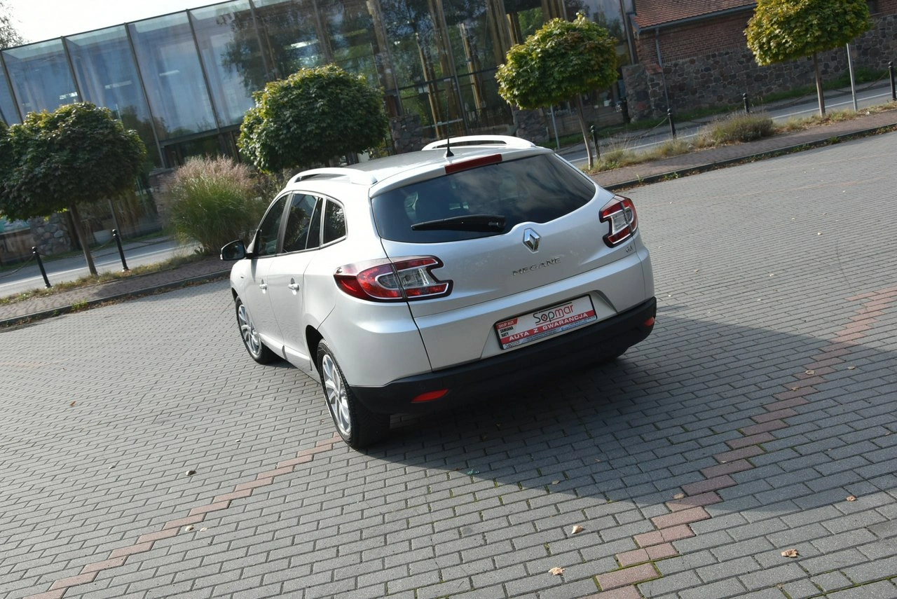 Renault Megane - Zdjęcie 17