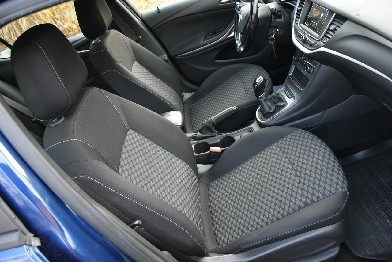 Opel Astra - Zdjęcie 16