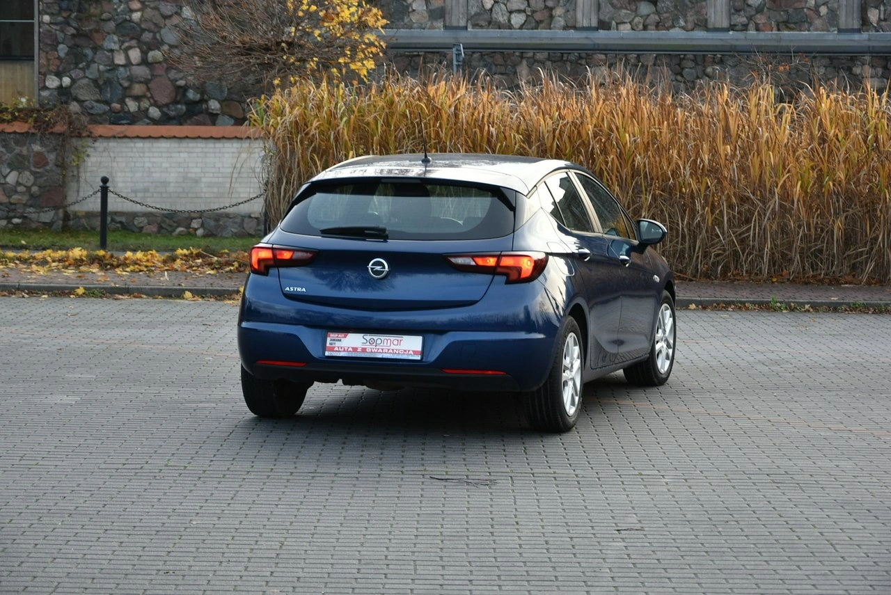 Opel Astra - Zdjęcie 21