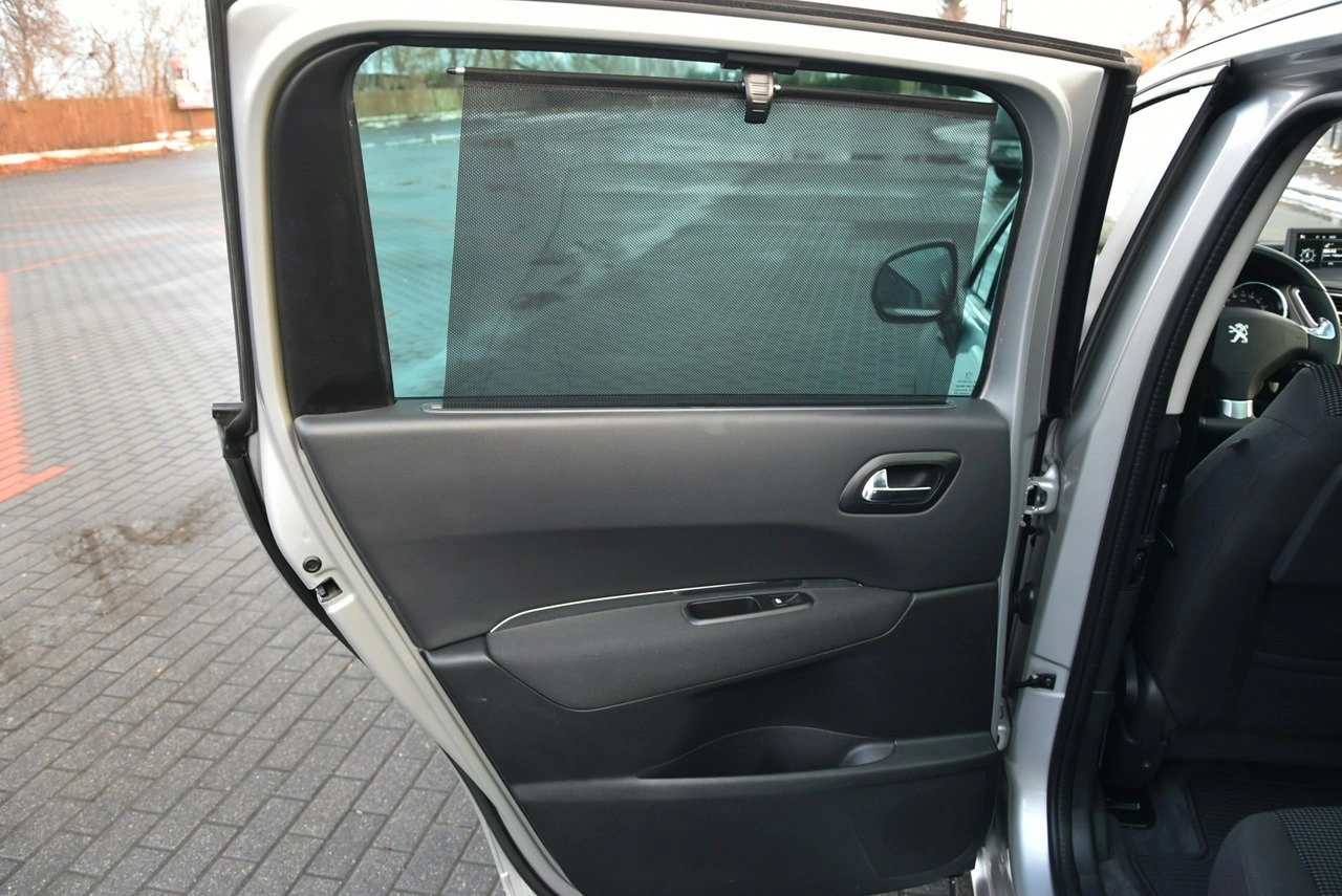 Peugeot 5008 - Zdjęcie 12