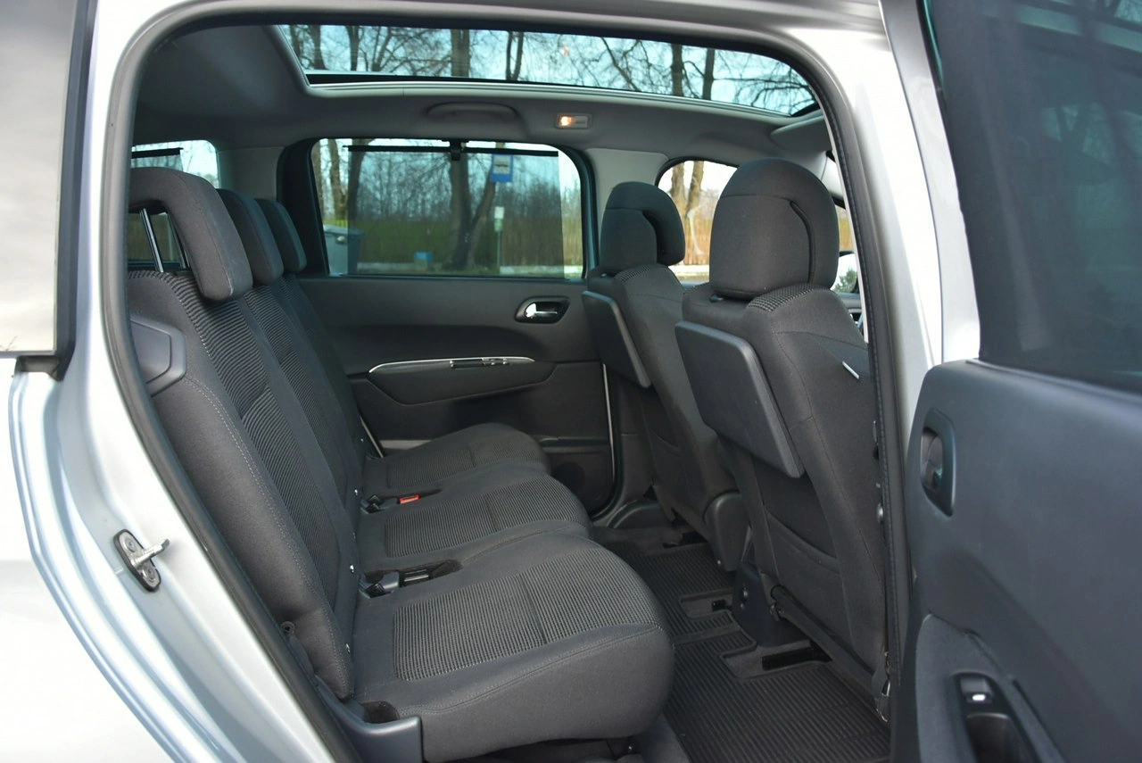 Peugeot 5008 - Zdjęcie 29
