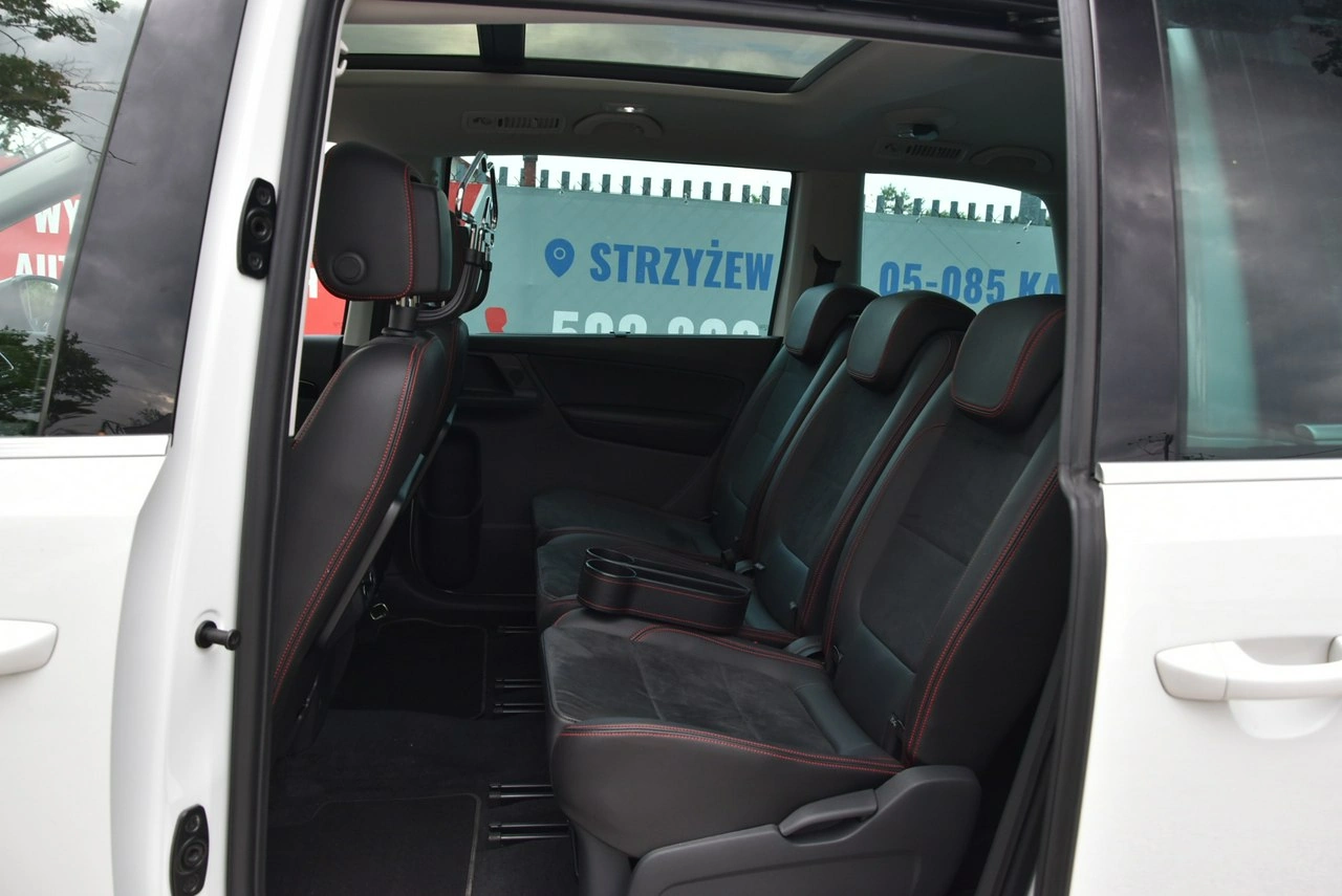 Seat Alhambra - Zdjęcie 17