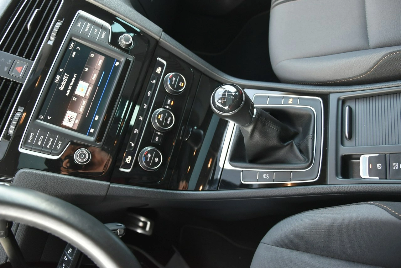 Volkswagen Golf - Zdjęcie 9