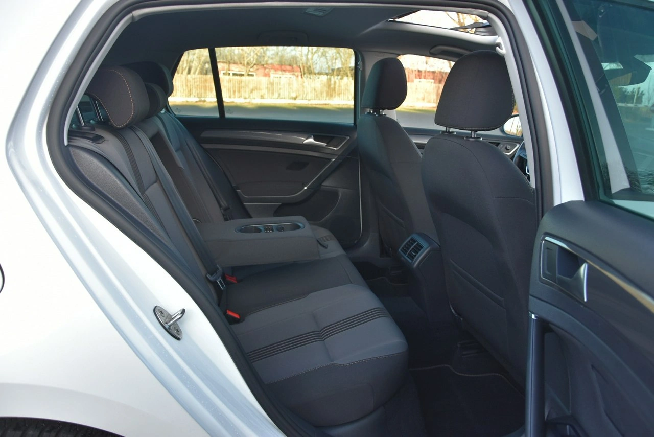 Volkswagen Golf - Zdjęcie 12