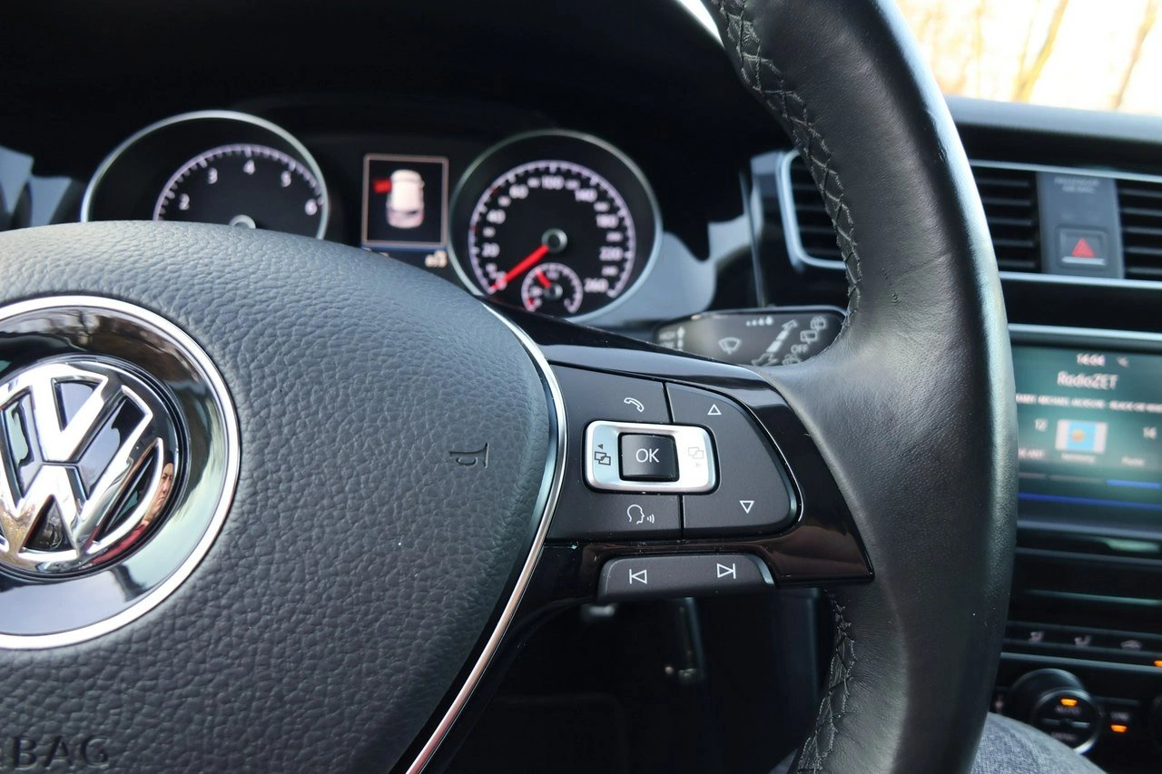 Volkswagen Golf - Zdjęcie 17