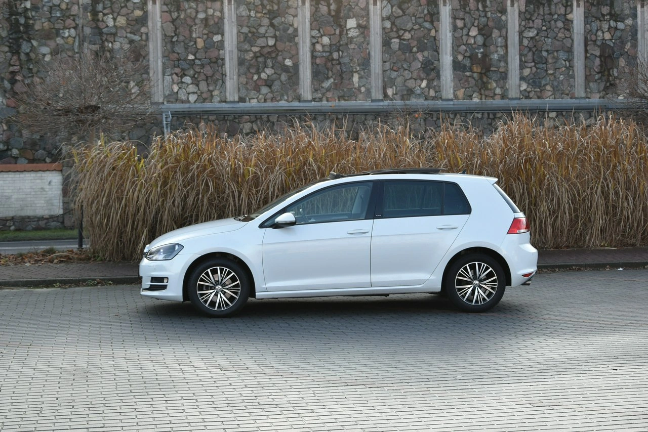 Volkswagen Golf - Zdjęcie 1