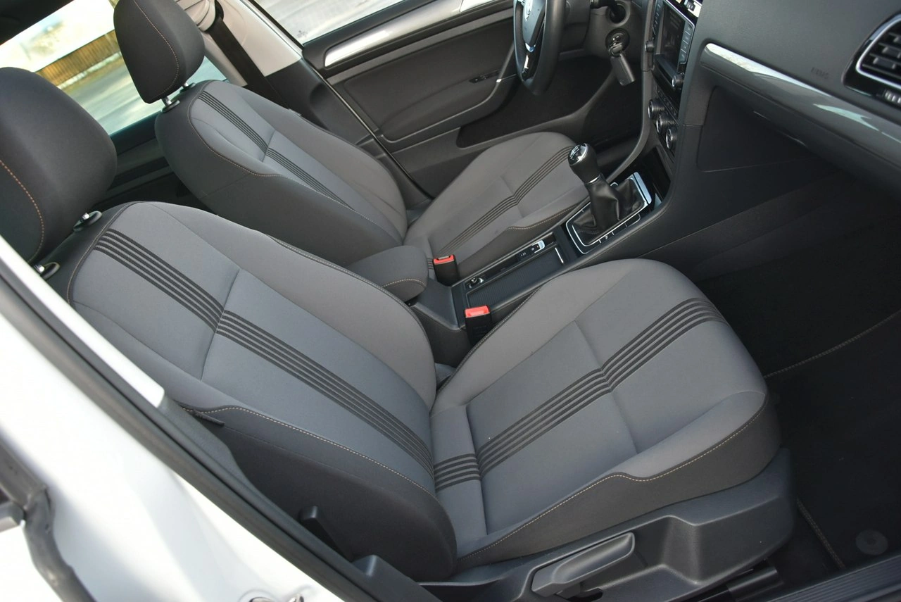 Volkswagen Golf - Zdjęcie 31