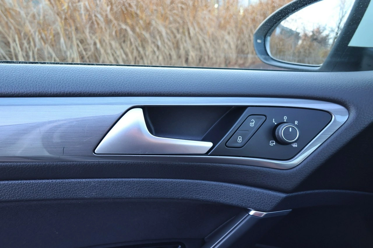 Volkswagen Golf - Zdjęcie 34