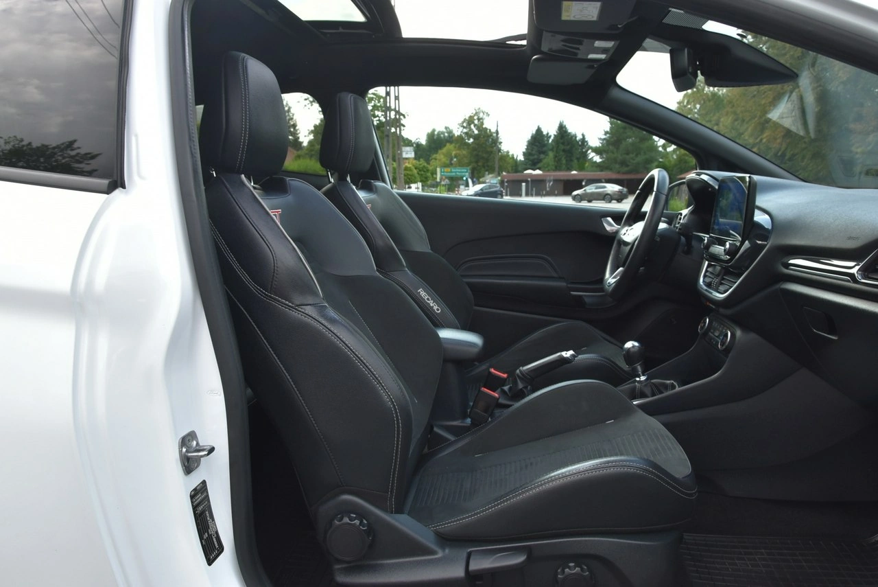 Ford Fiesta - Zdjęcie 12