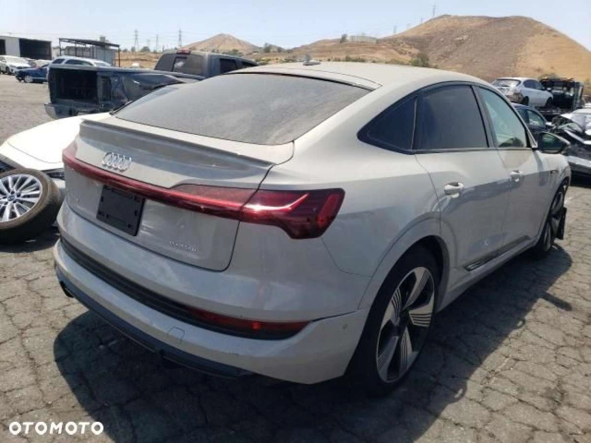 Audi e-tron - Główne zdjęcie