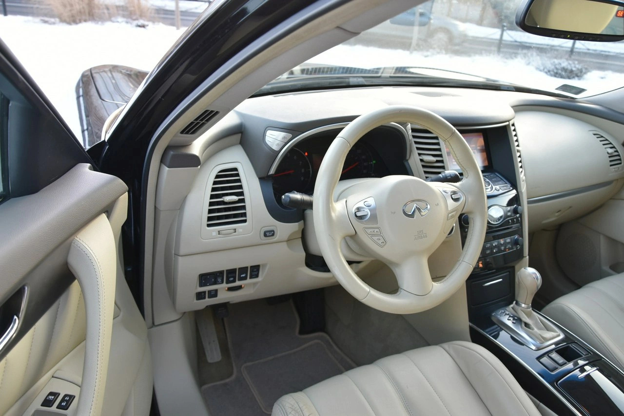 Infiniti FX 35 - Zdjęcie 16