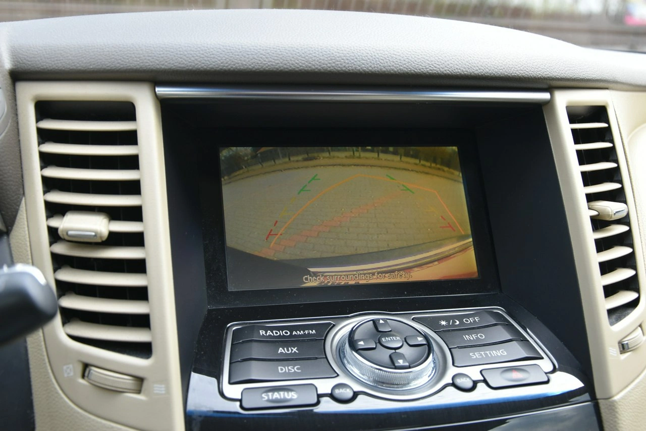 Infiniti FX 35 - Zdjęcie 24