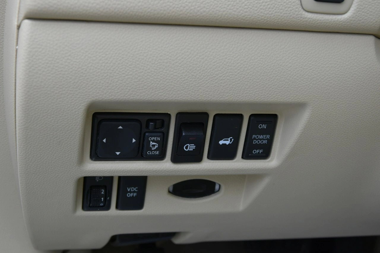 Infiniti FX 35 - Zdjęcie 25
