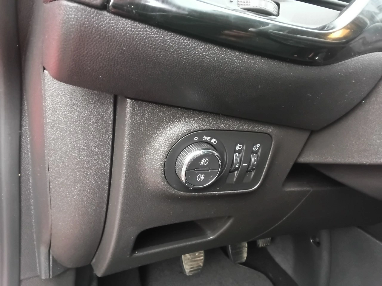 Opel Corsa - Zdjęcie 21