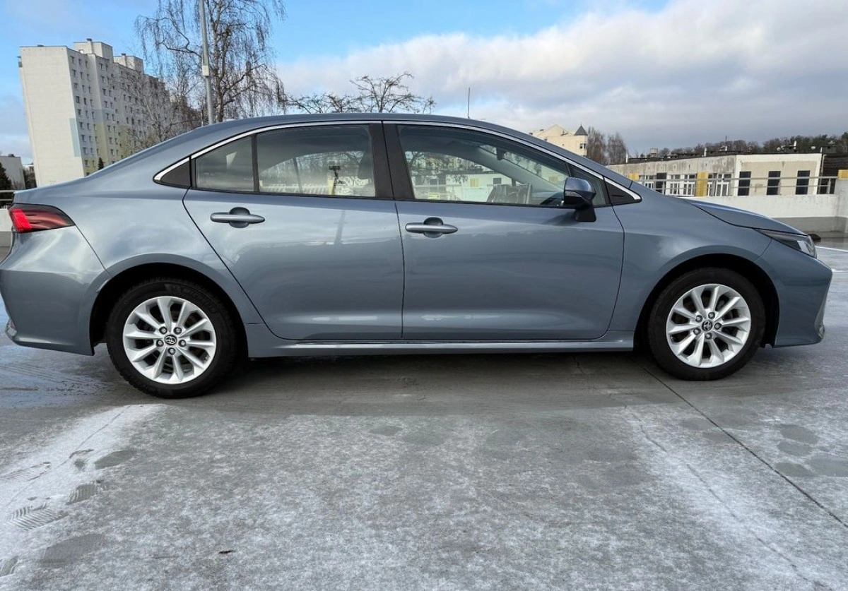 Toyota Corolla - Zdjęcie 9