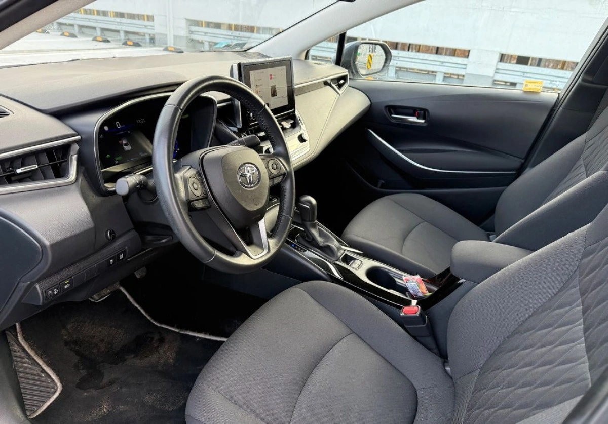 Toyota Corolla - Zdjęcie 13