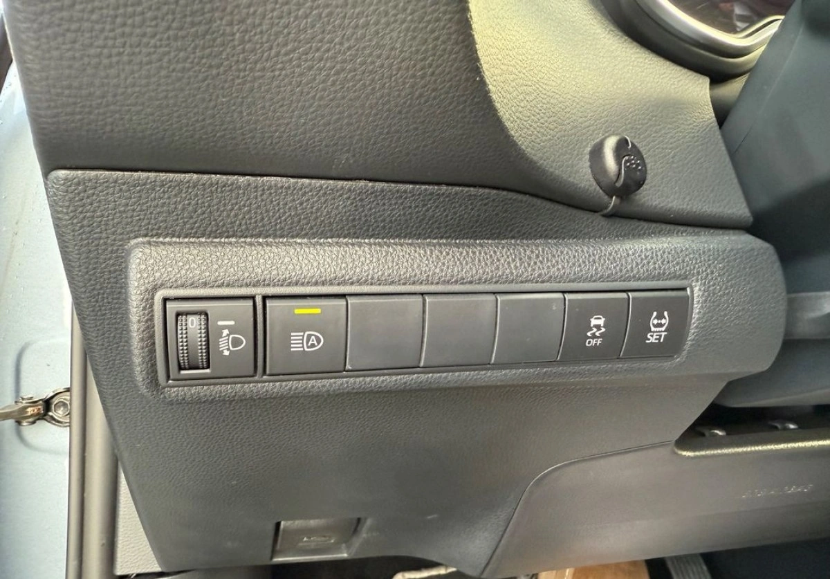 Toyota Corolla - Zdjęcie 23