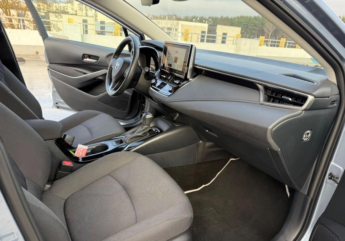 Toyota Corolla - Zdjęcie 24