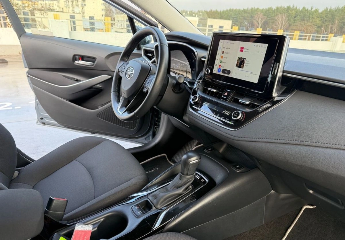 Toyota Corolla - Zdjęcie 26