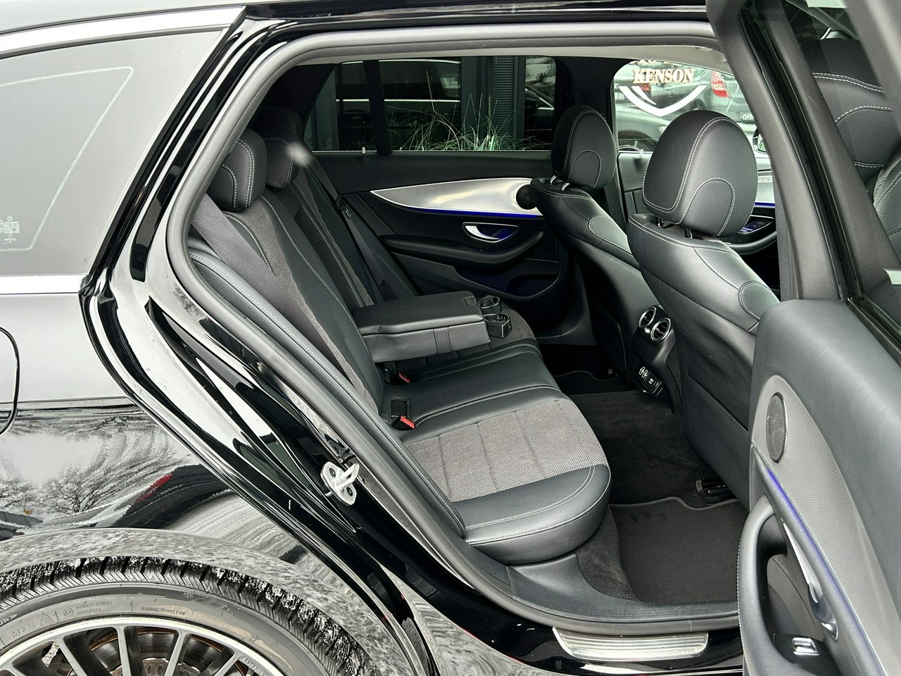 Mercedes E 200 - Zdjęcie 25