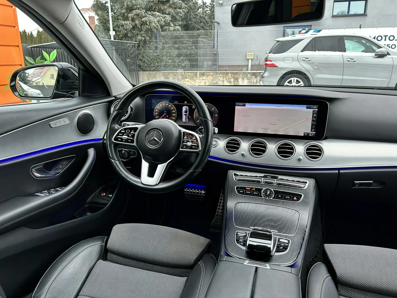 Mercedes E 200 - Zdjęcie 29