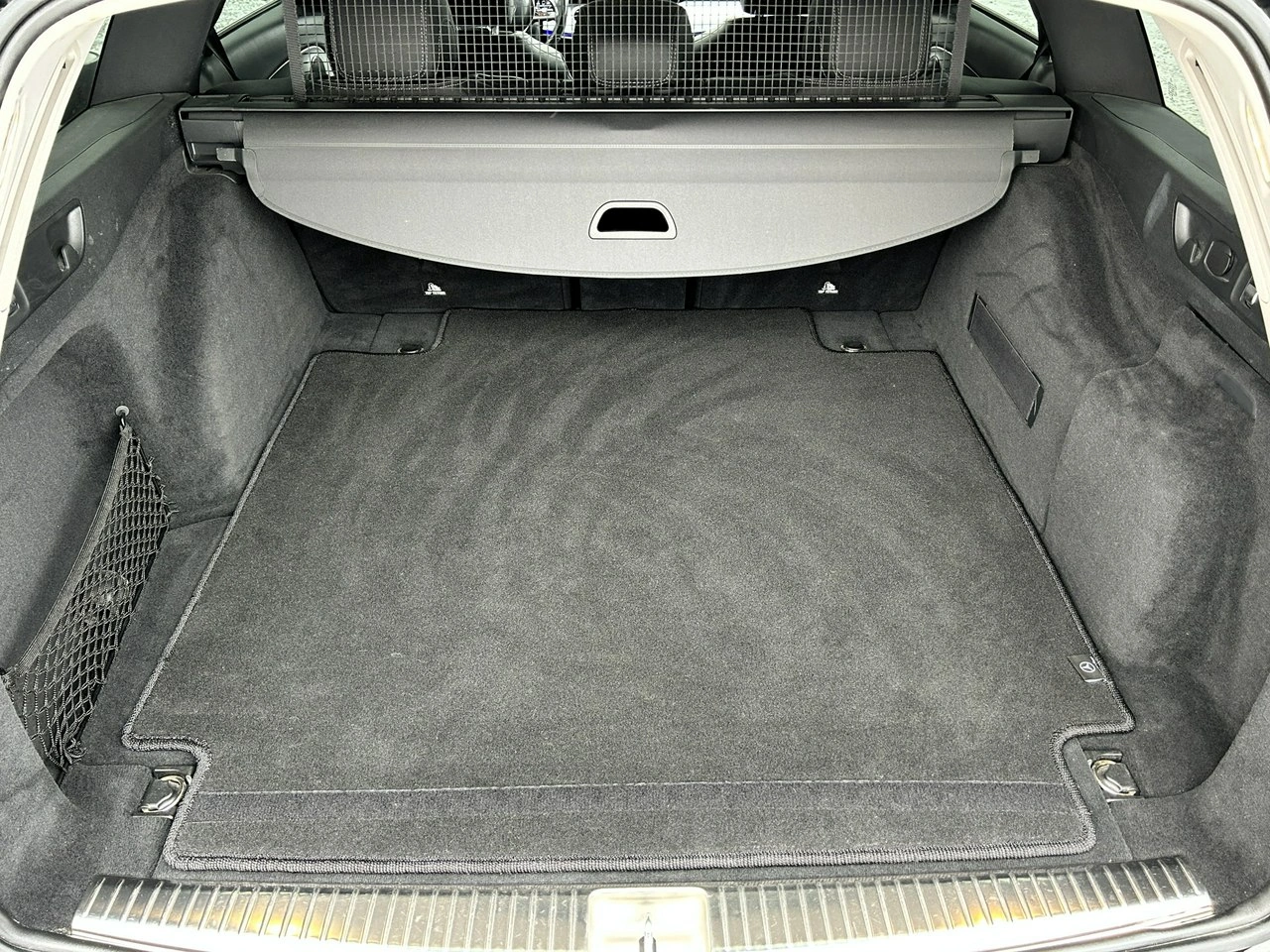 Mercedes E 200 - Zdjęcie 31